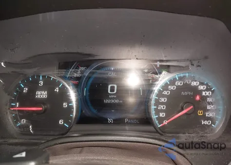 2018 Chevrolet Suburban Premier из США, поврежденный, VIN 1GNSKJKCXJR185923